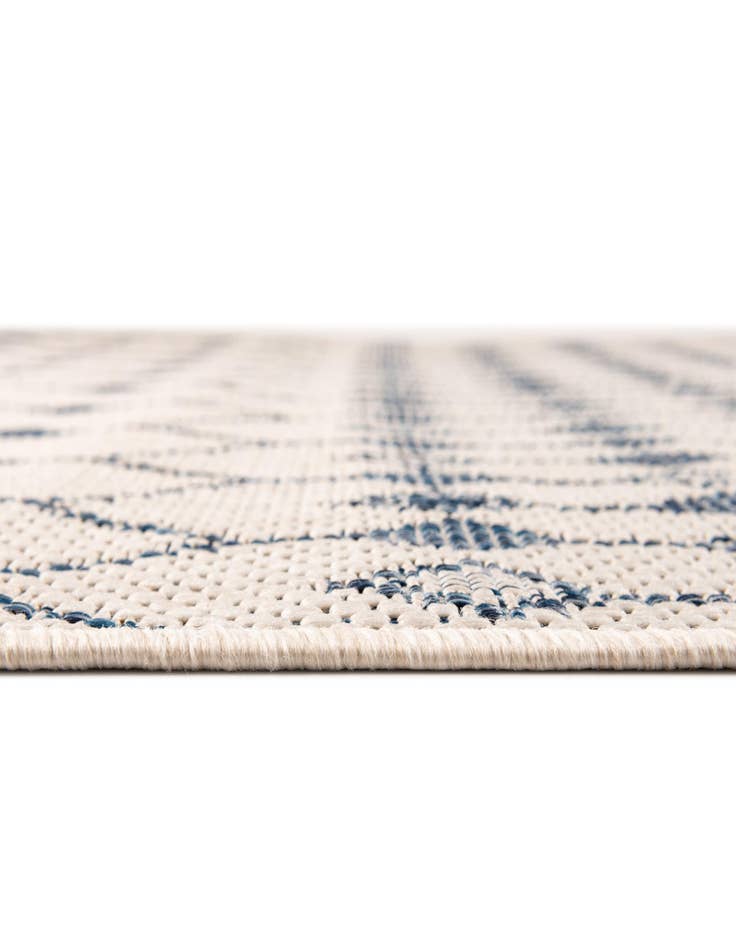 Detail image of  10' x 10'  Washable Lattice Indoor / Outdoor Square Rug