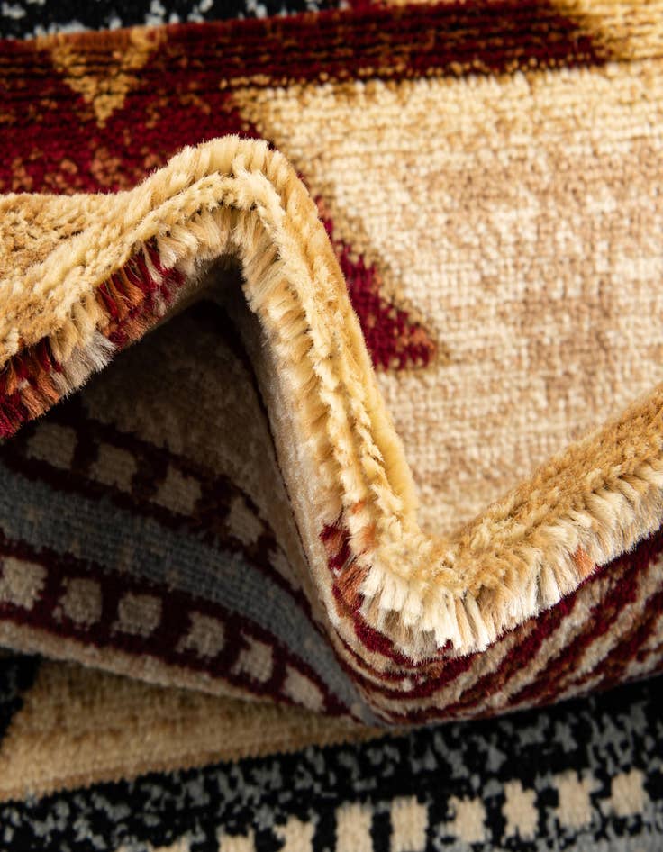 Detail image of  7' 10 x 7' 10 Pioneer Square Rug