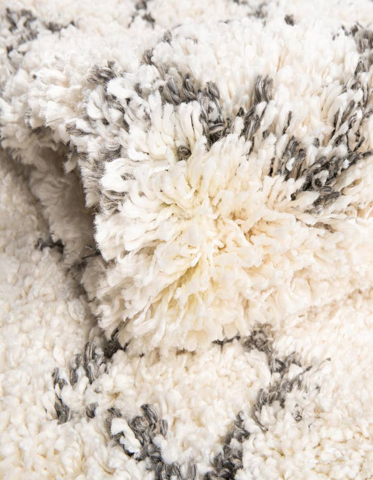 Detail image of  6' 7 x 6' 7 Soft Touch Shag Square Rug