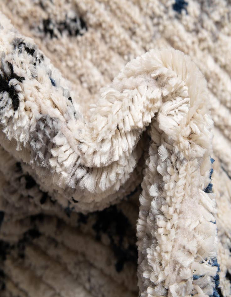 Detail image of  4' x 4' Tucson Square Rug