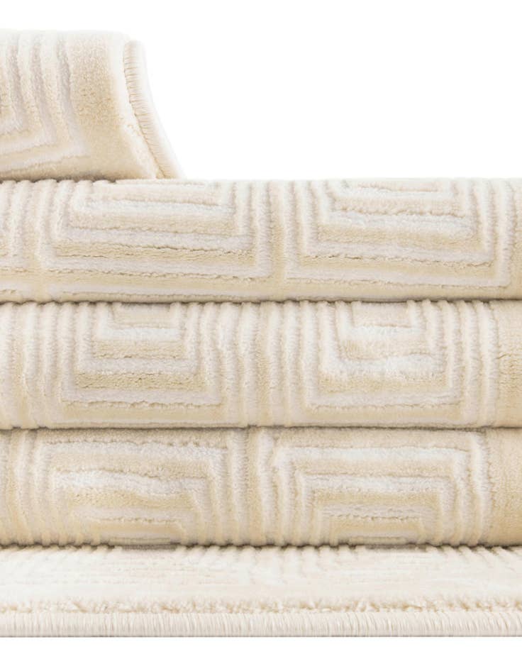 Detail image of  5' 3 x 8' Aakaar Rug