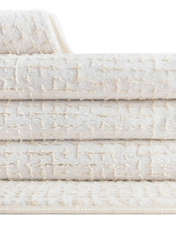 Detail image of  4' x 6' Aakaar Rug