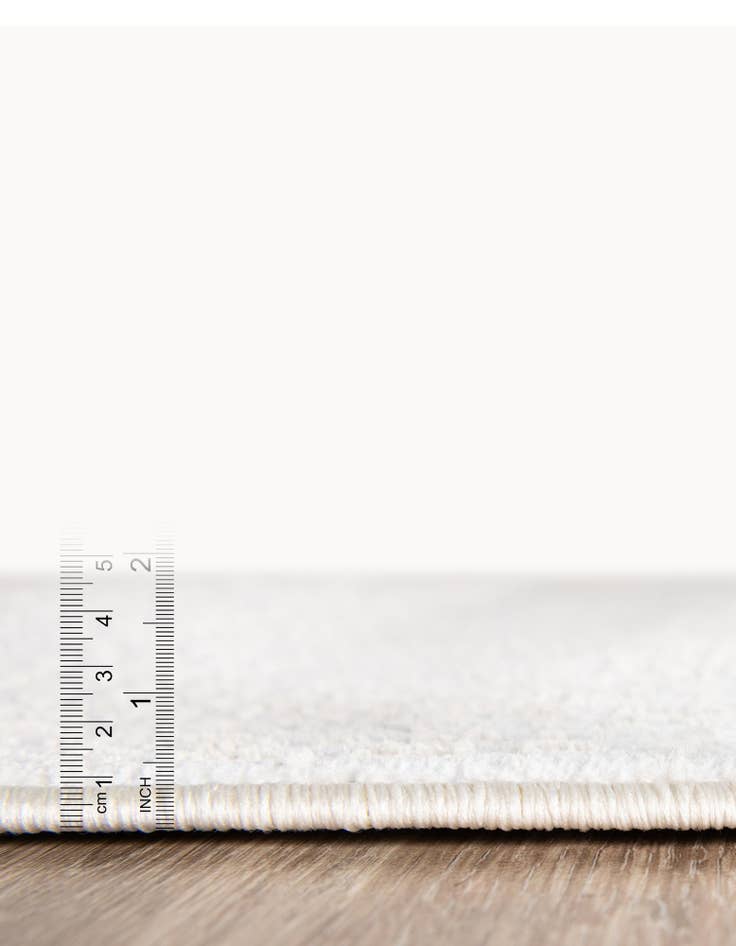 Detail image of  2' x 6' Aakaar Runner Rug