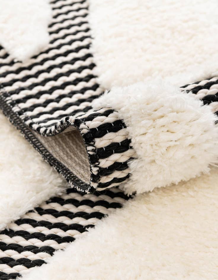 Detail image of  2' x 5' Prismatic Runner Rug