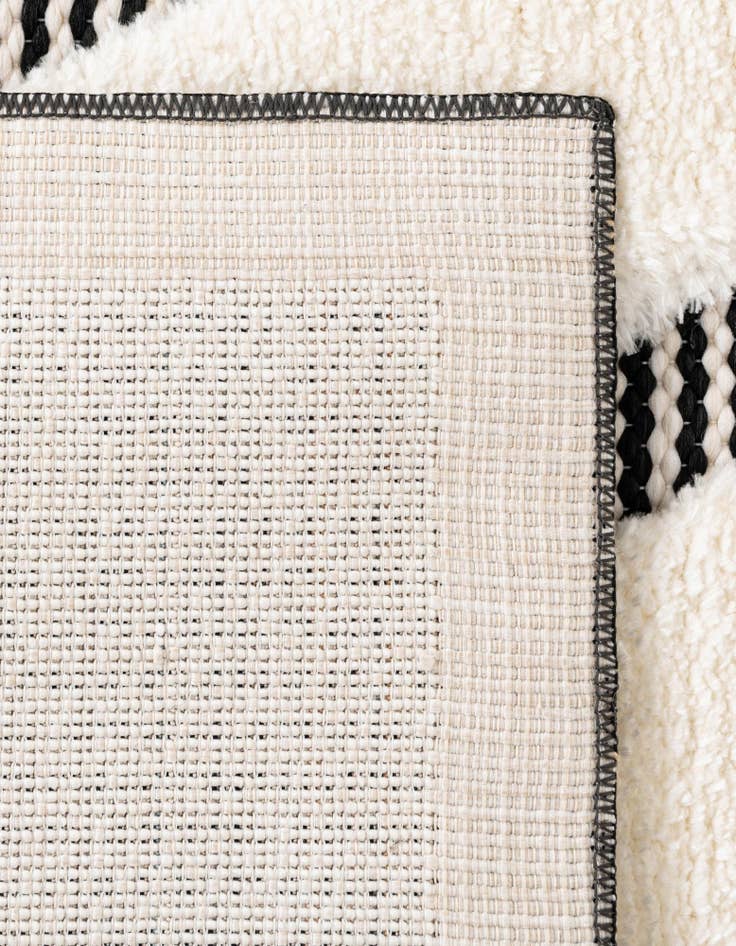 Detail image of  2' x 5' Prismatic Runner Rug