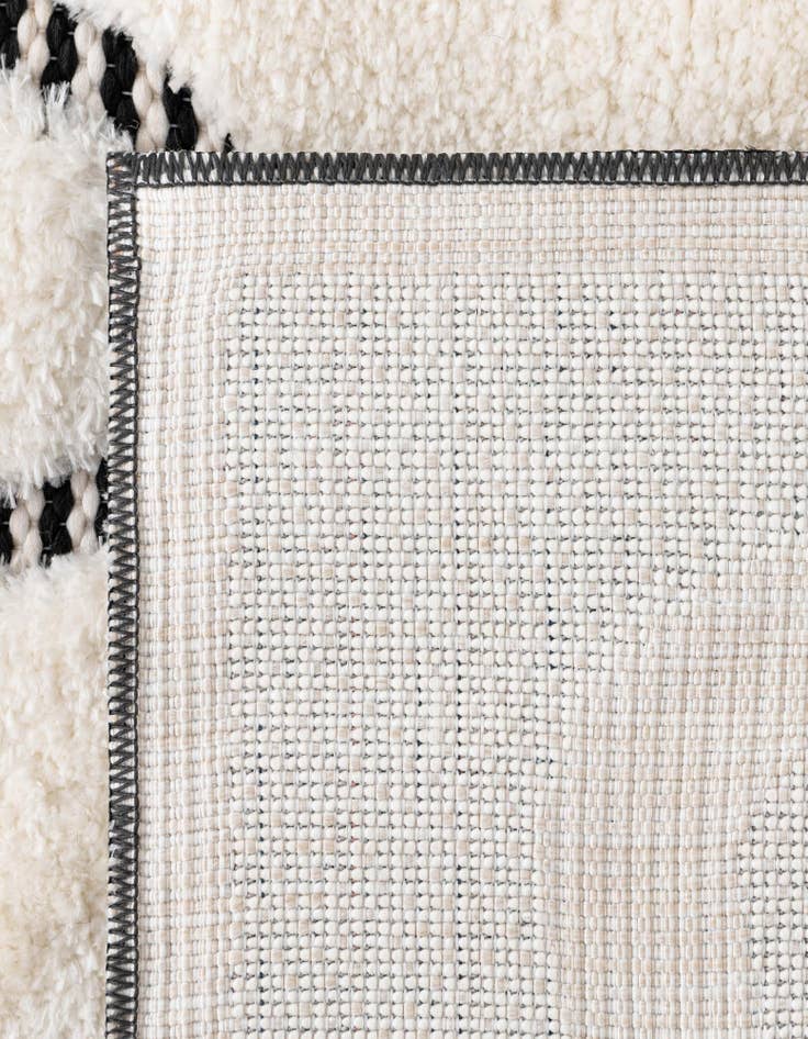 Detail image of  2' x 6' Prismatic Runner Rug