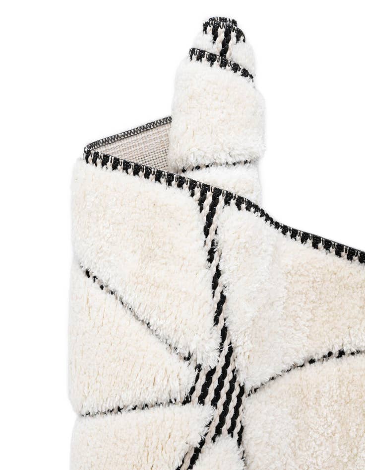 Detail image of  2' x 5' Prismatic Runner Rug