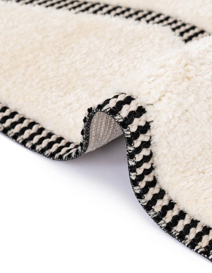 Detail image of  10' x 10' Prismatic Square Rug