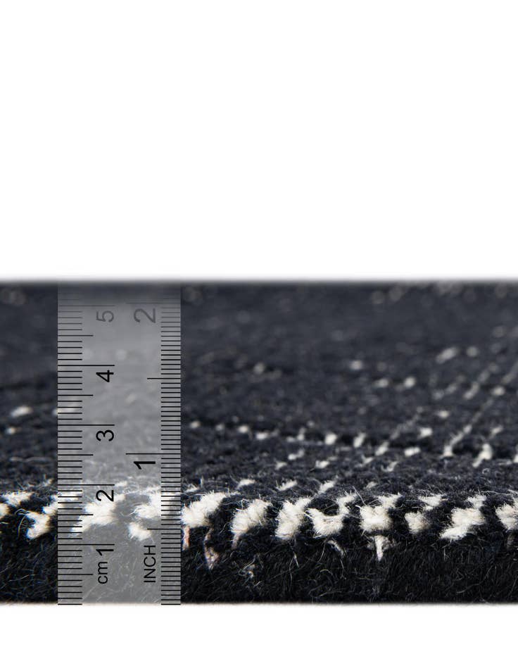 Detail image of  2' x 3' 1 WoolCraft Geometric Rug