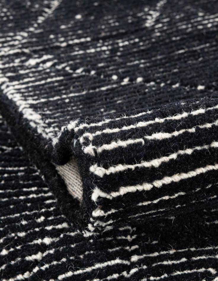 Detail image of  2' x 8' WoolCraft Geometric Runner Rug