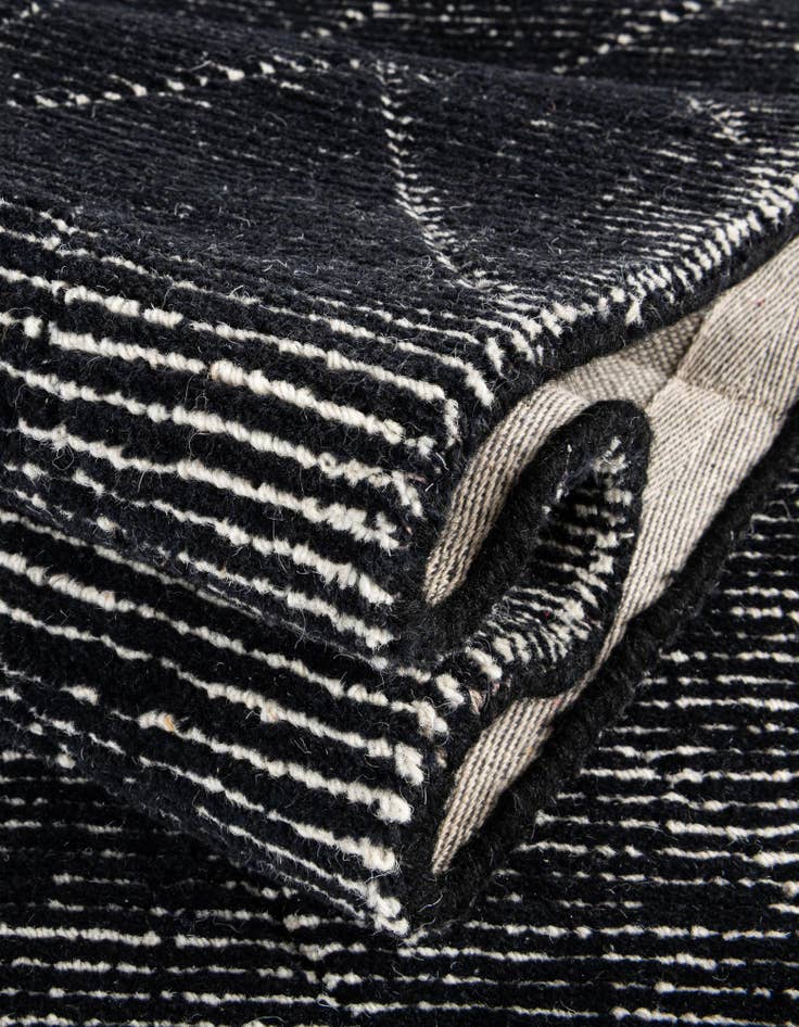 Detail image of  2' x 8' WoolCraft Geometric Runner Rug