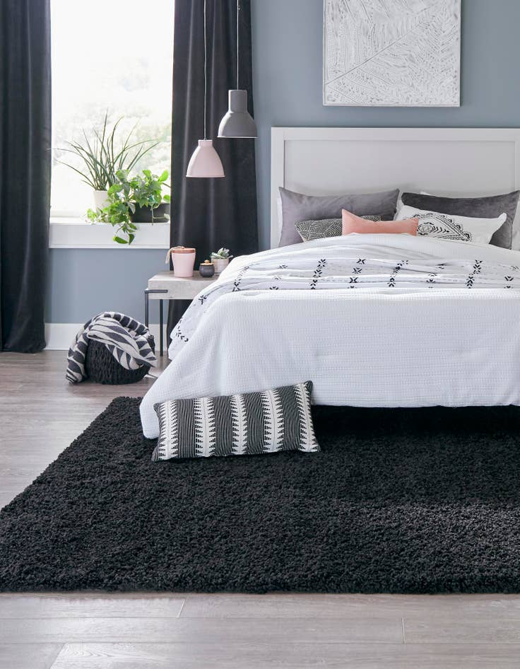 Detail image of  7' 10 x 7' 10 Solid Shag Square Rug