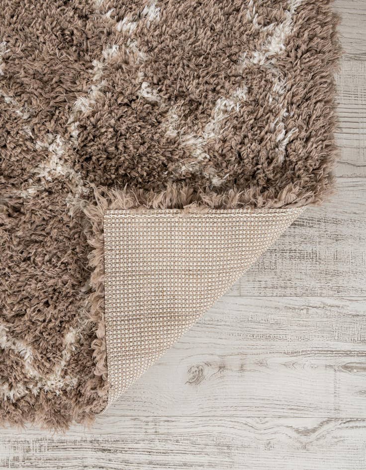 Detail image of  5' x 8' Infinity Shag Rug