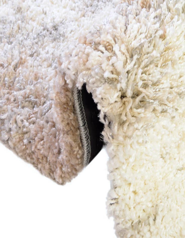 Detail image of  4' x 6' Soft Touch Shag Rug