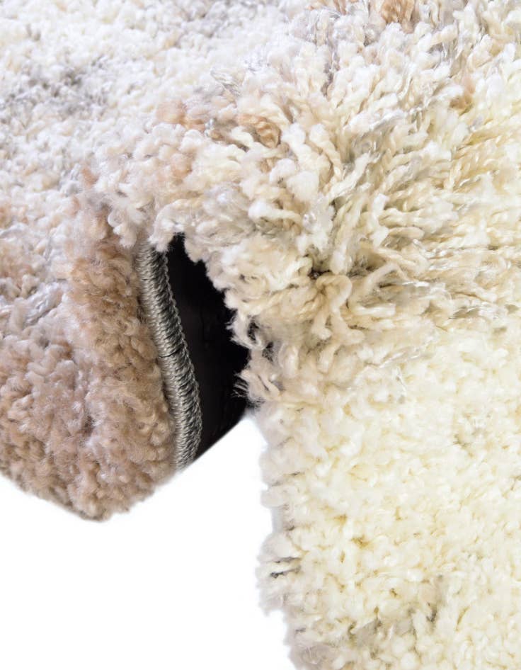 Detail image of  3' 3 x 3' 3 Soft Touch Shag Round Rug
