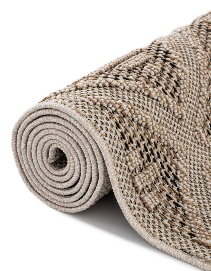 Detail image of  2' x 8'  Washable Lattice Indoor / Outdoor Runner Rug