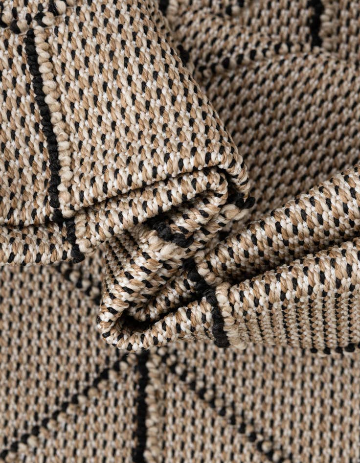 Detail image of  7' 10 x 7' 10  Washable Lattice Indoor / Outdoor Square Rug