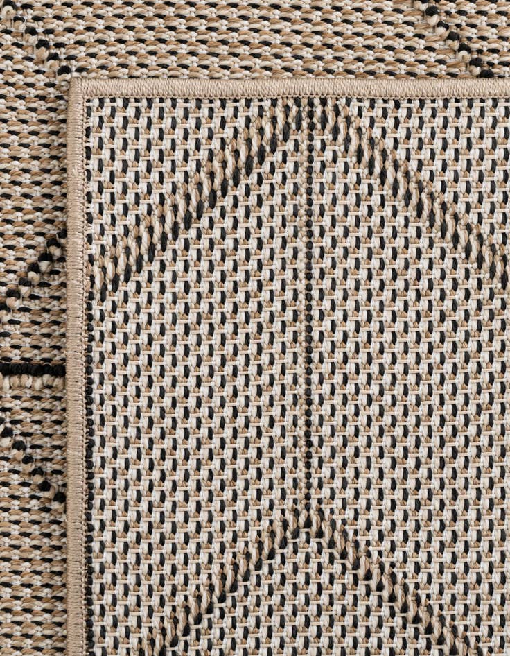 Detail image of  7' 10 x 7' 10  Washable Lattice Indoor / Outdoor Square Rug