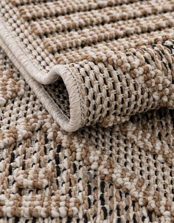 Detail image of  7' 10 x 7' 10  Washable Lattice Indoor / Outdoor Square Rug