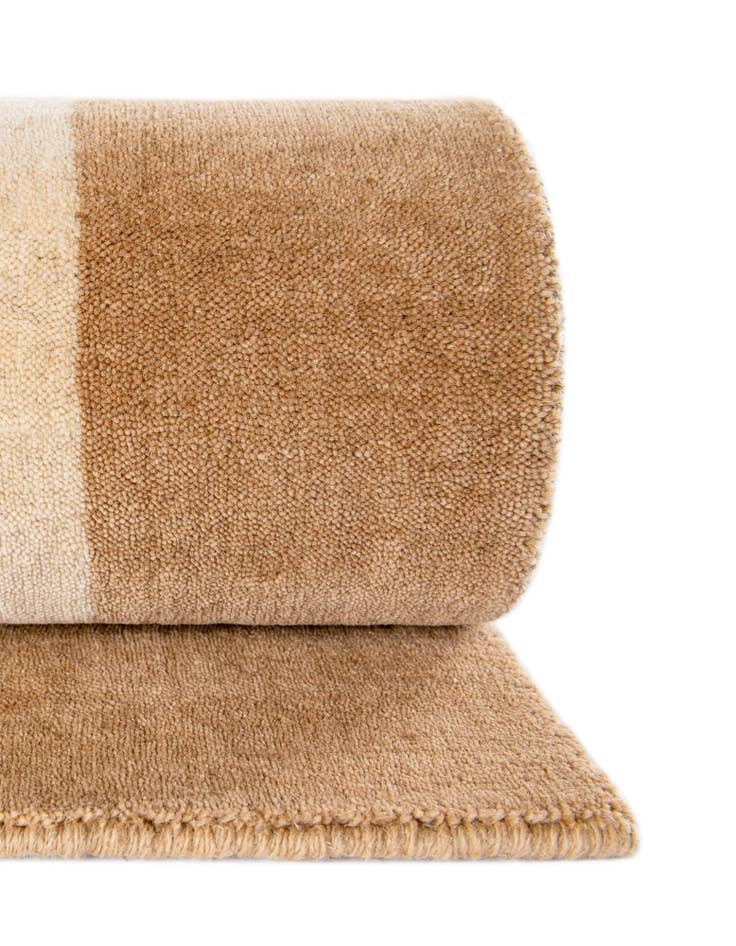 Detail image of  2' 7 x 8' Jill Zarin Border Wool Runner Rug