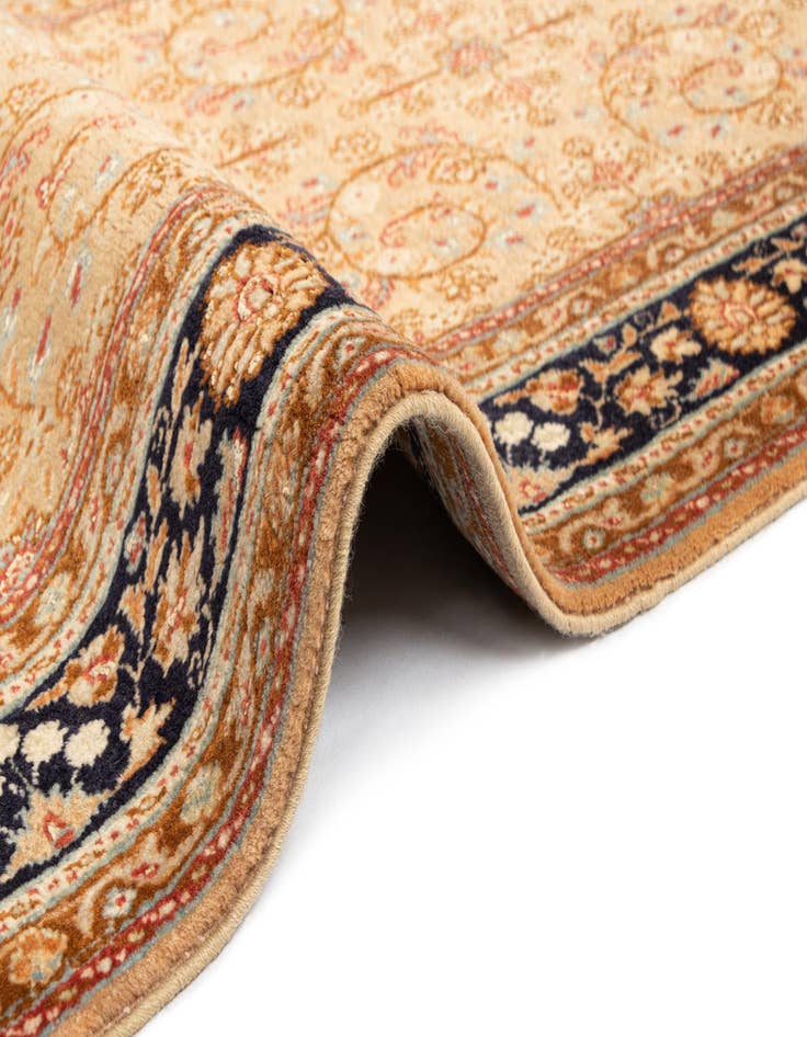 Detail image of  2' 6 x 8' Mood Wool Runner Rug