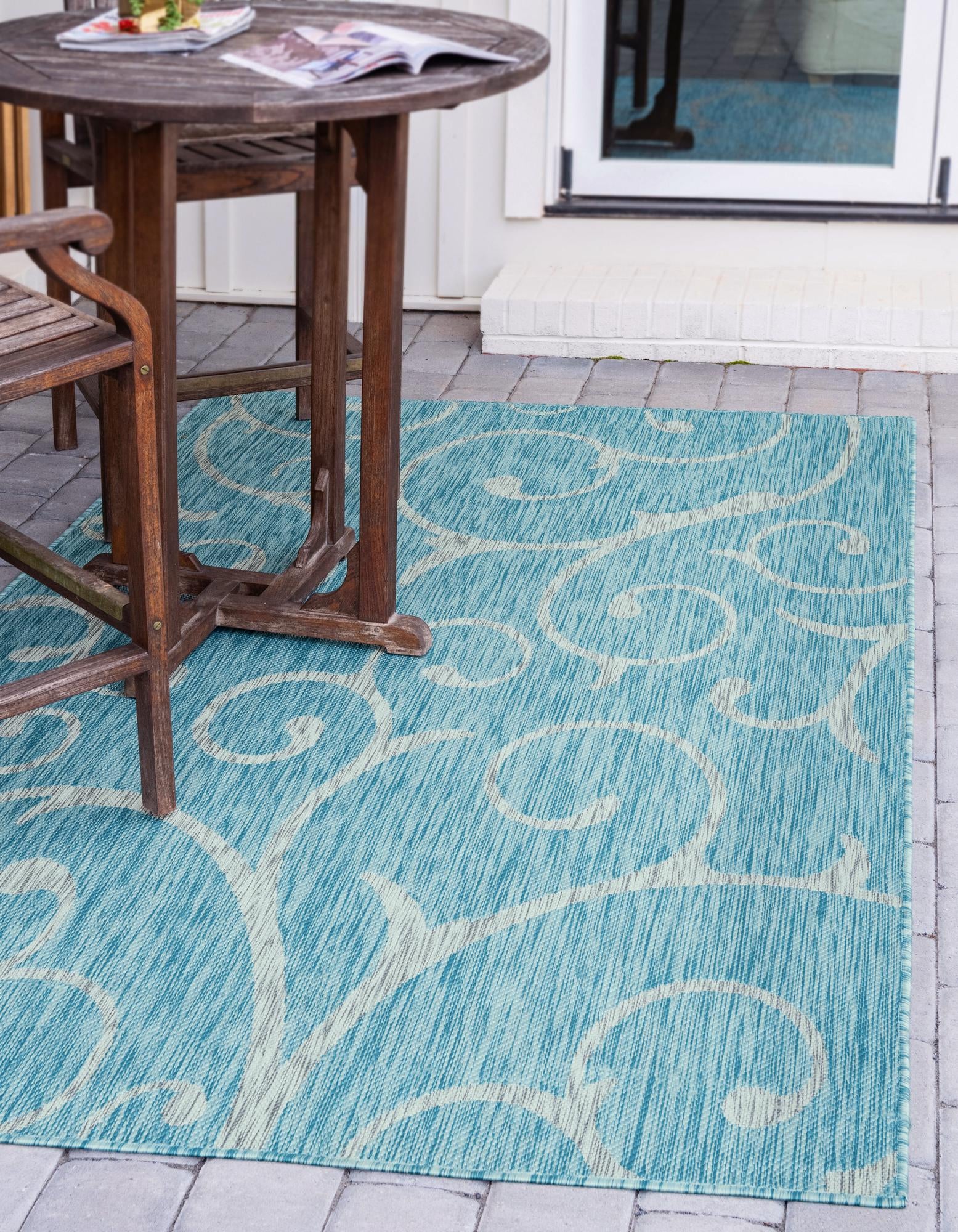 Light Aqua 7' x 10' Botanical Indoor / Outdoor Rug | Rugs.com