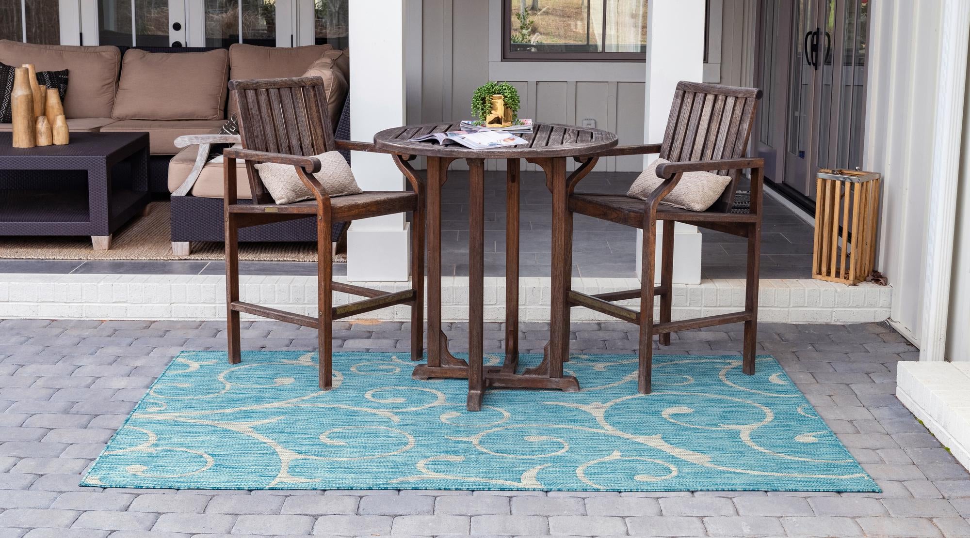 Light Aqua 7' x 10' Botanical Indoor / Outdoor Rug | Rugs.com