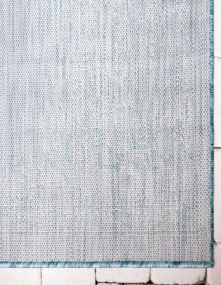 Detail image of  5' 3 x 8'  Washable Traditional Indoor / Outdoor Rug