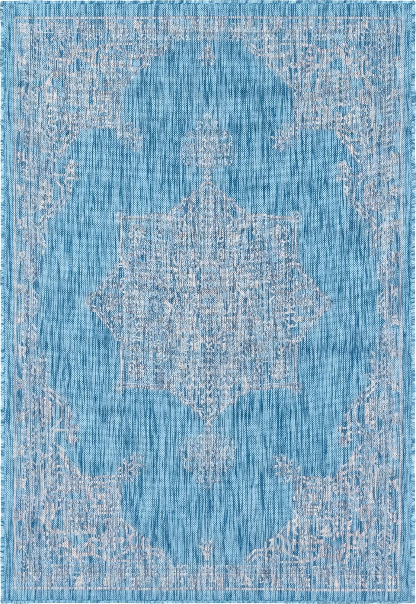  4' x 6'  Washable Traditional Indoor / Outdoor Rug