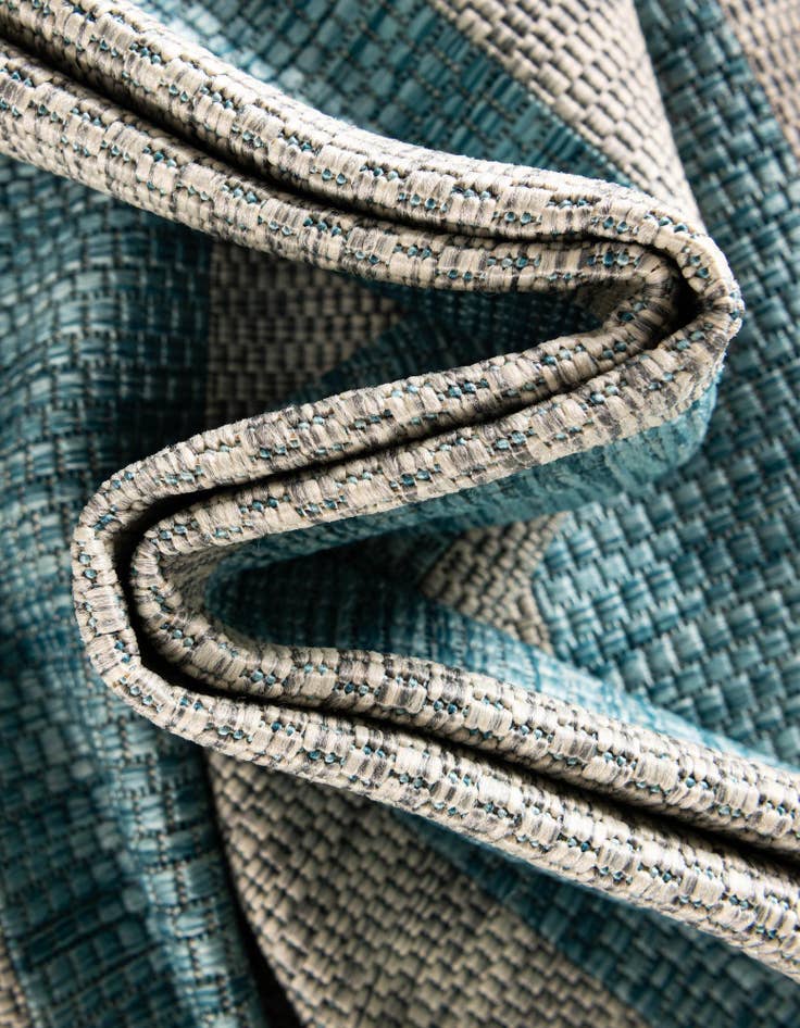 Detail image of  4' x 4'  Washable Ribbon Indoor / Outdoor Round Rug