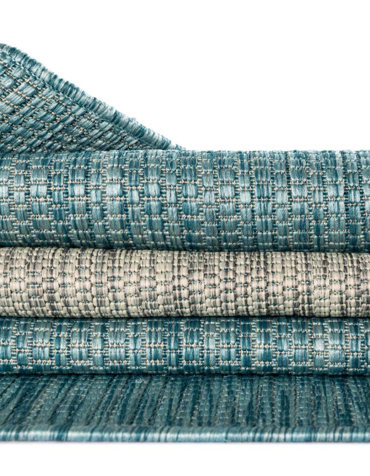 Detail image of  4' x 4'  Washable Ribbon Indoor / Outdoor Round Rug