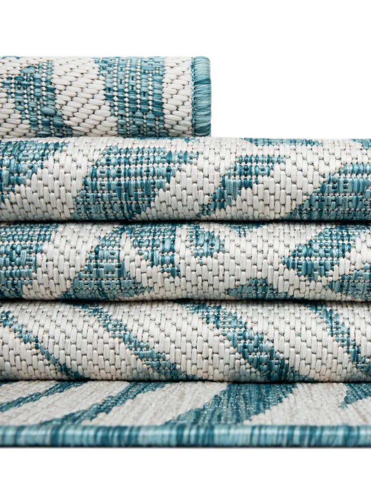 Detail image of  2' 7 x 10'  Washable Botanical Indoor / Outdoor Runner Rug