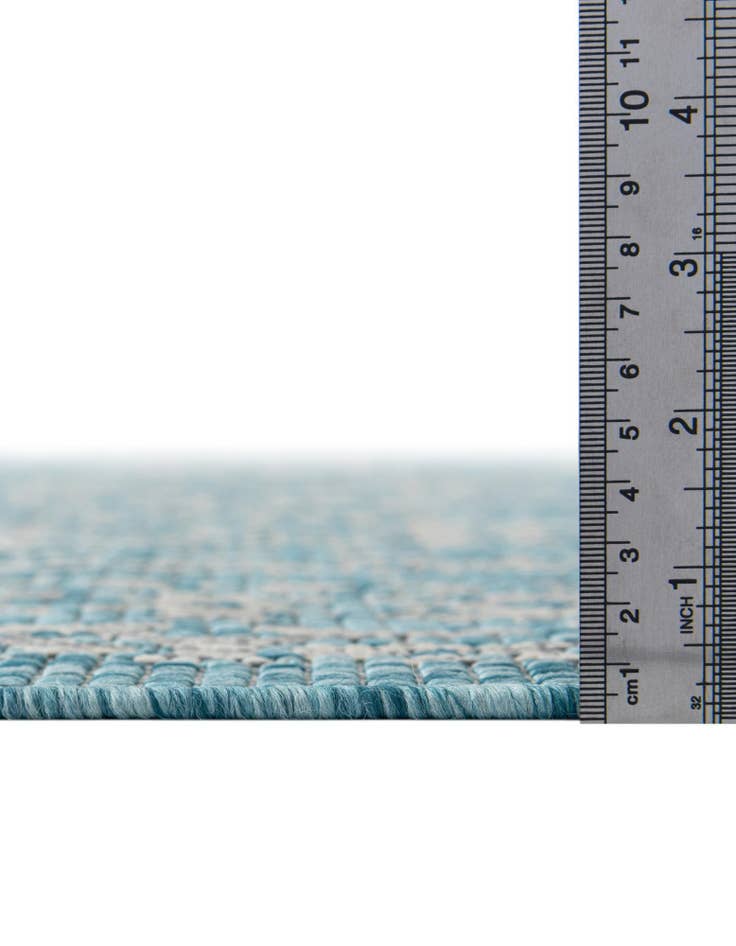 Detail image of 2' x 6' Washable Traditional Indoor / Outdoor Runner Rug