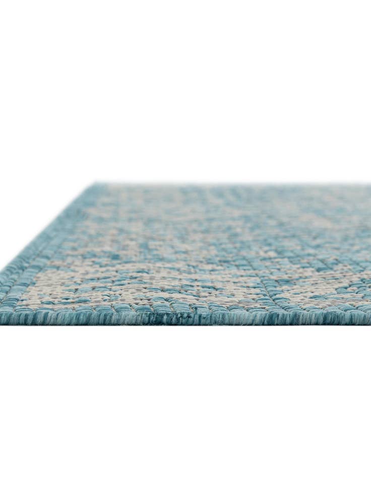 Detail image of 2' x 6' Washable Traditional Indoor / Outdoor Runner Rug