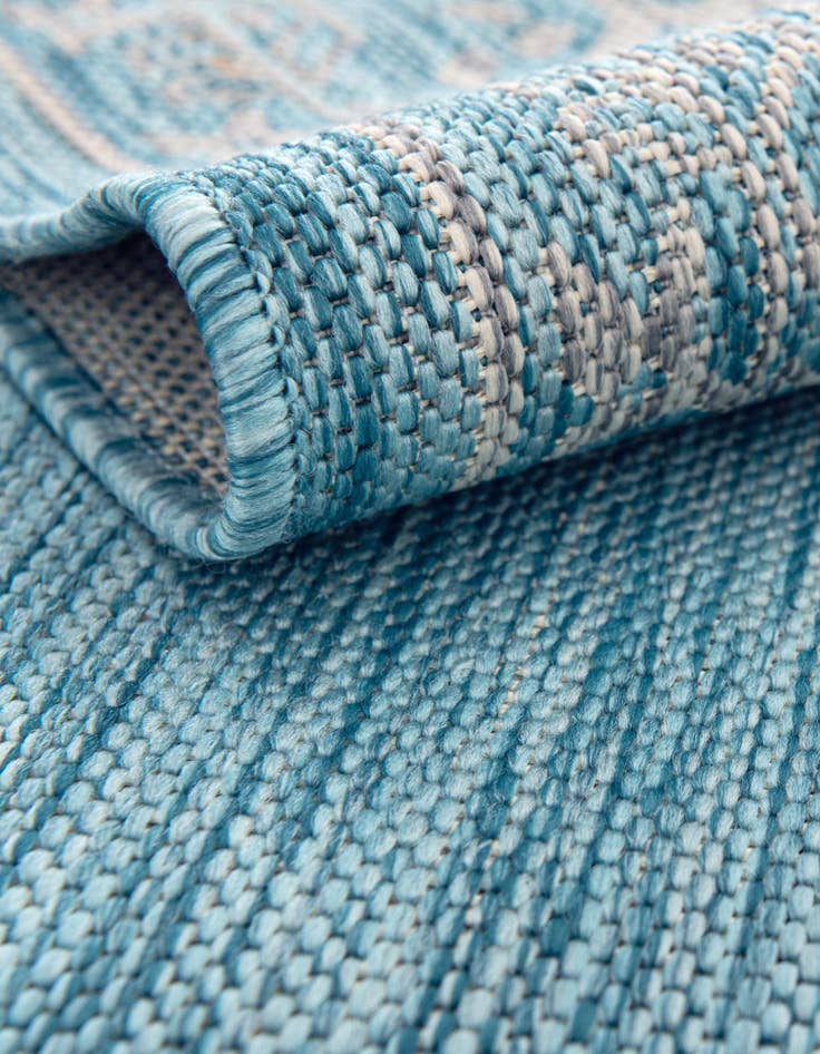 Detail image of  2' x 6'  Washable Traditional Indoor / Outdoor Runner Rug