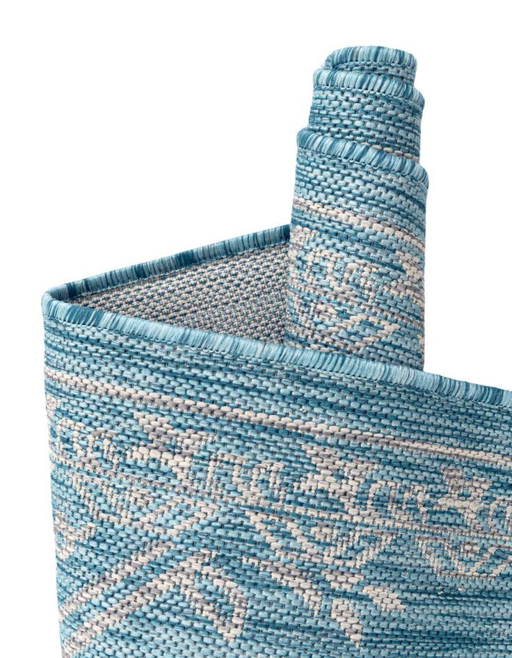 Detail image of  2' x 6'  Washable Traditional Indoor / Outdoor Runner Rug