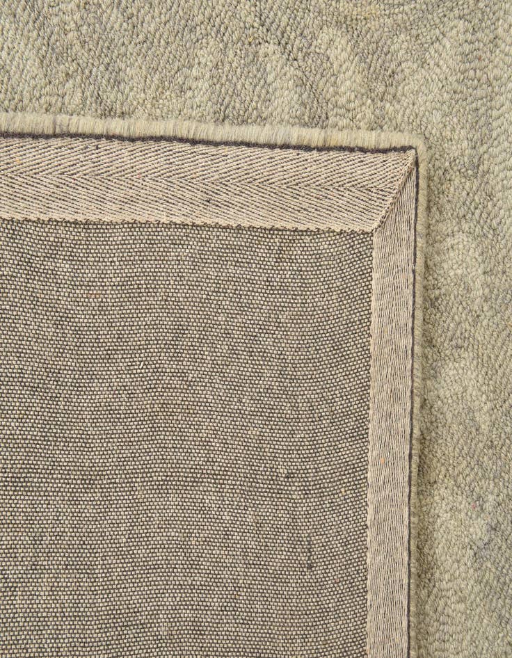 Detail image of  4' 11 x 6' 11 Agra Rug