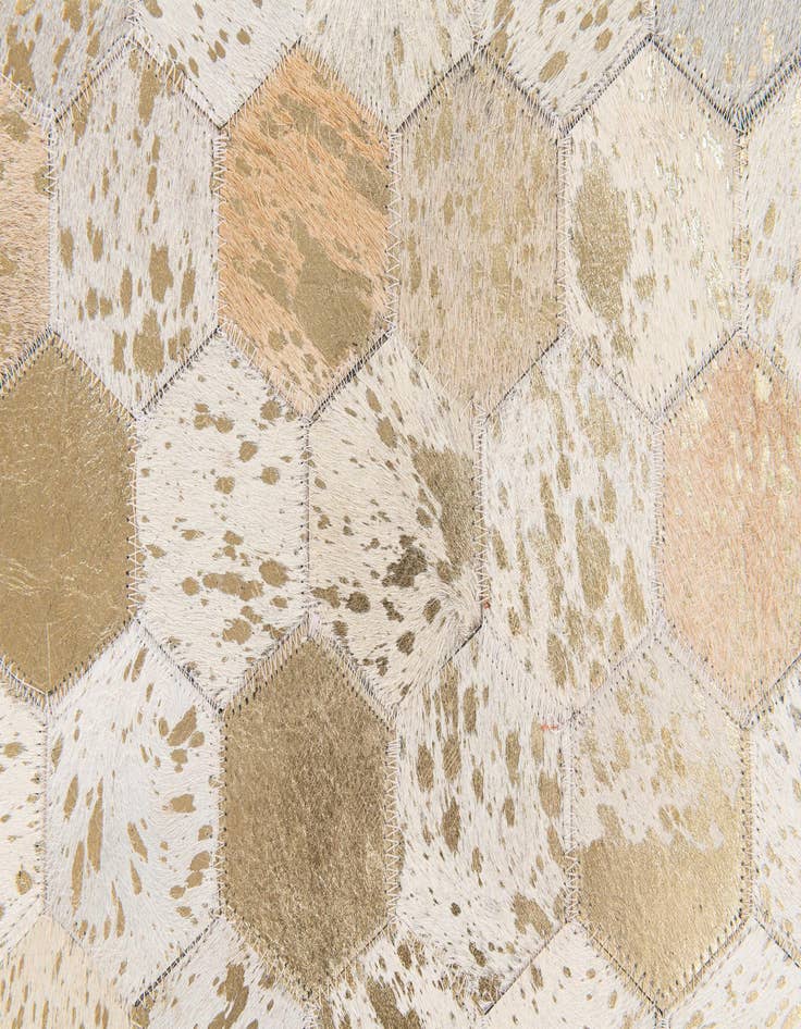 Detail image of  4' 10 x 7' 6 Cowhide Stocks Rug