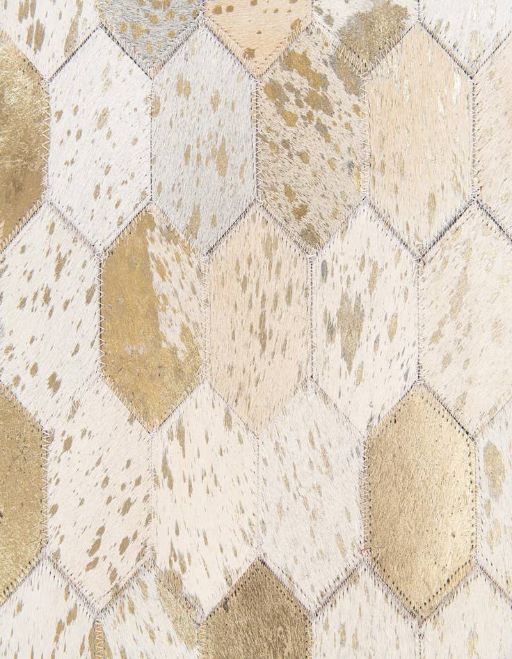 Detail image of  4' 10 x 7' 7 Cowhide Stocks Rug