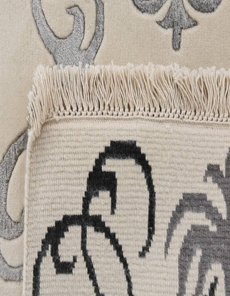 Detail image of  7' 11 x 10'  Hand Knotted Darya Wool Rug