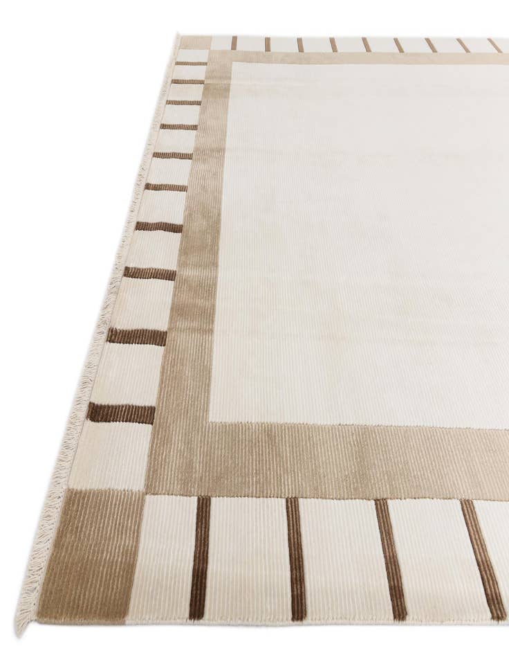 Detail image of  7' 11 x 9' 10  Hand Knotted Darya Wool Rug