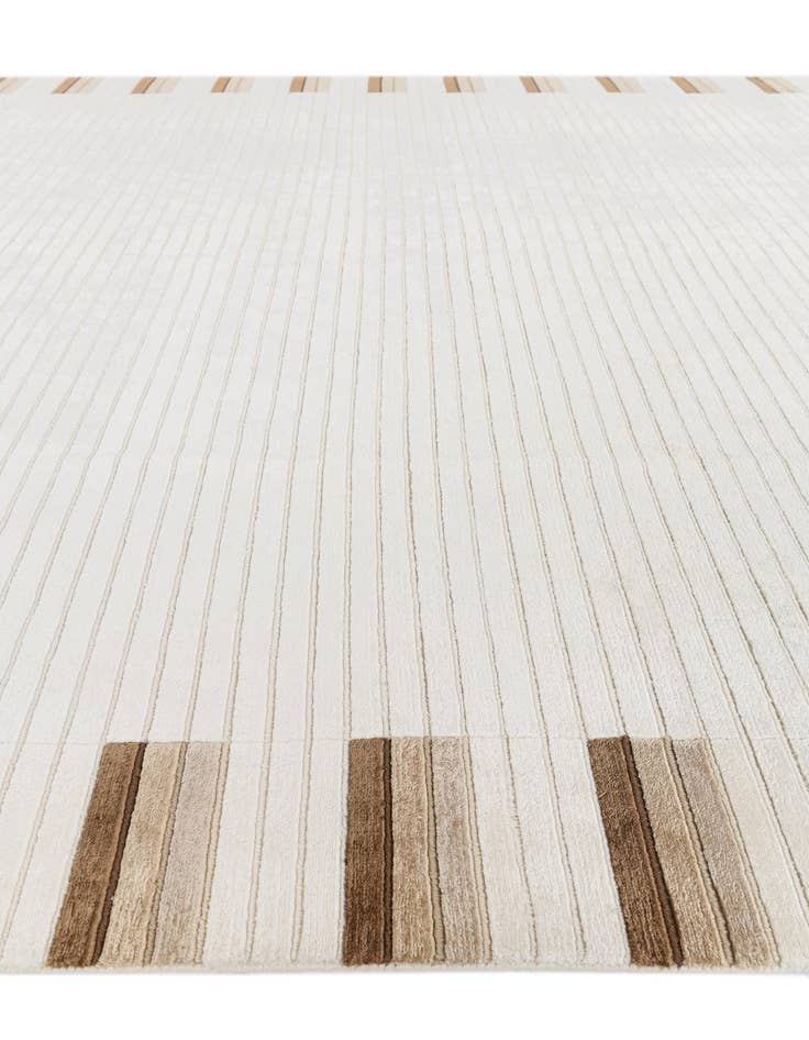 Detail image of  8' x 11' 6  Hand Knotted Darya Wool Rug