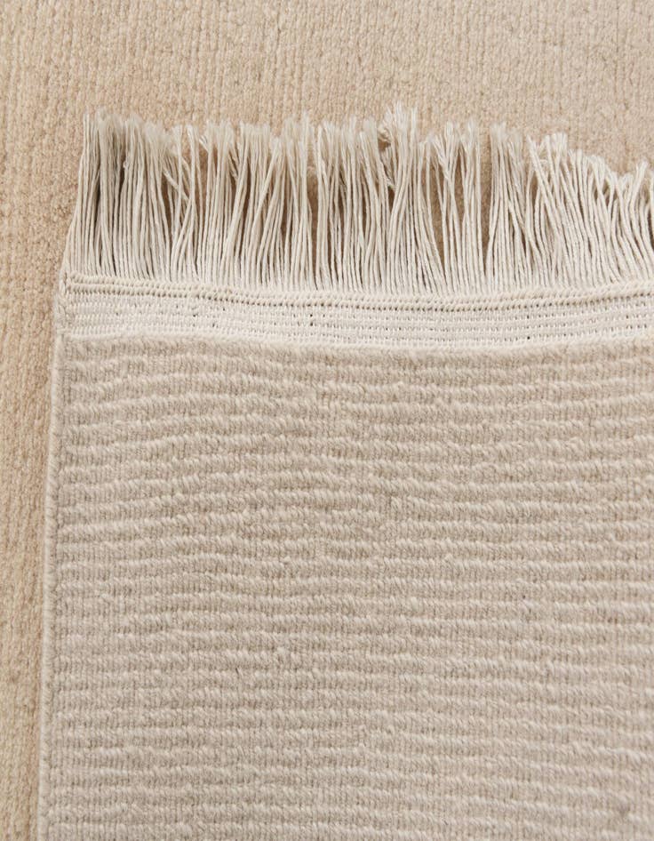 Detail image of  6' 11 x 9' 7  Hand Knotted Darya Wool Rug