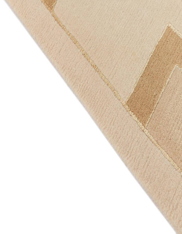 Detail image of  6' 8 x 9' 11  Hand Knotted Darya Wool Rug