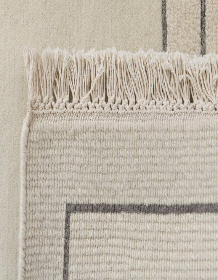 Detail image of  6' 9 x 9' 10  Hand Knotted Darya Wool Rug