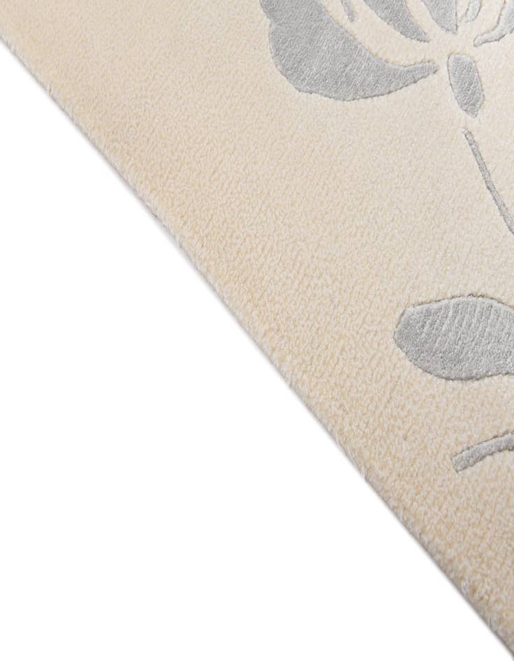 Detail image of  6' 11 x 9' 8  Hand Knotted Darya Wool Rug