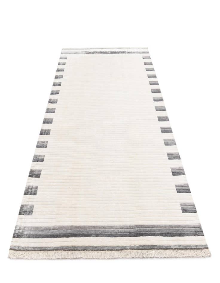 Detail image of  6' 6 x 9' 9  Hand Knotted Darya Wool Rug