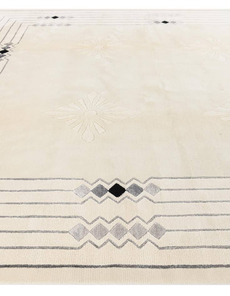 Detail image of  6' 10 x 9' 7  Hand Knotted Darya Wool Rug