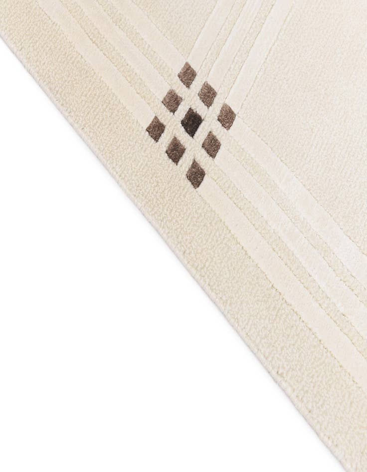 Detail image of  6' 7 x 9' 11  Hand Knotted Darya Wool Rug