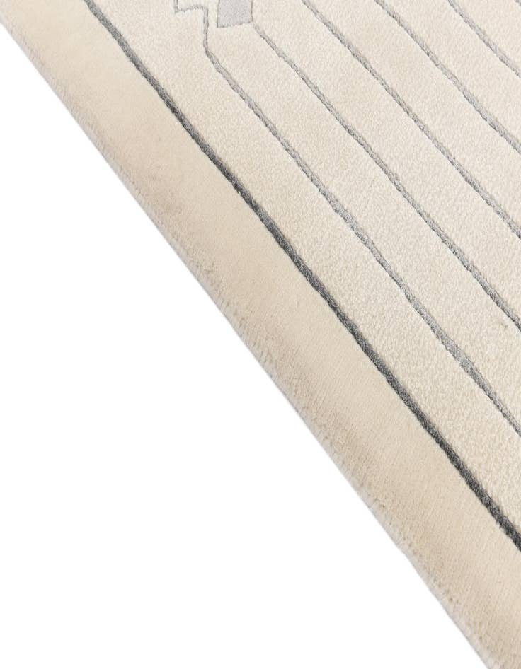 Detail image of  6' 8 x 10'  Hand Knotted Darya Wool Rug